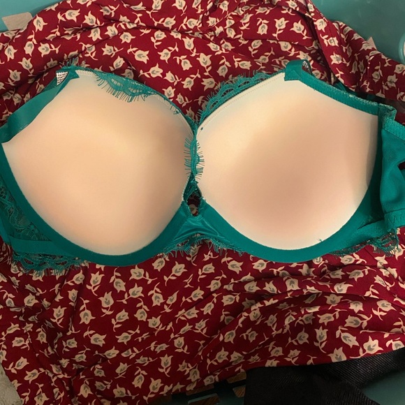 Victoria's Secret Very Sexy Push-up - Picture 4 of 4